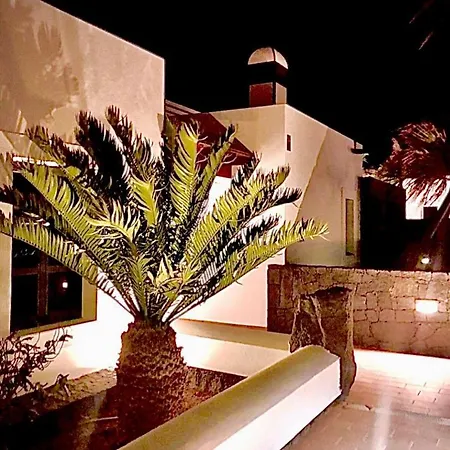 Villa Villas Mamma Mia In Playa Blaca Lanzarote Luxes *